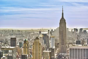 Empire State Building in New York Vista panoramica di New York con l'Empire State Building e la skyline cittadina